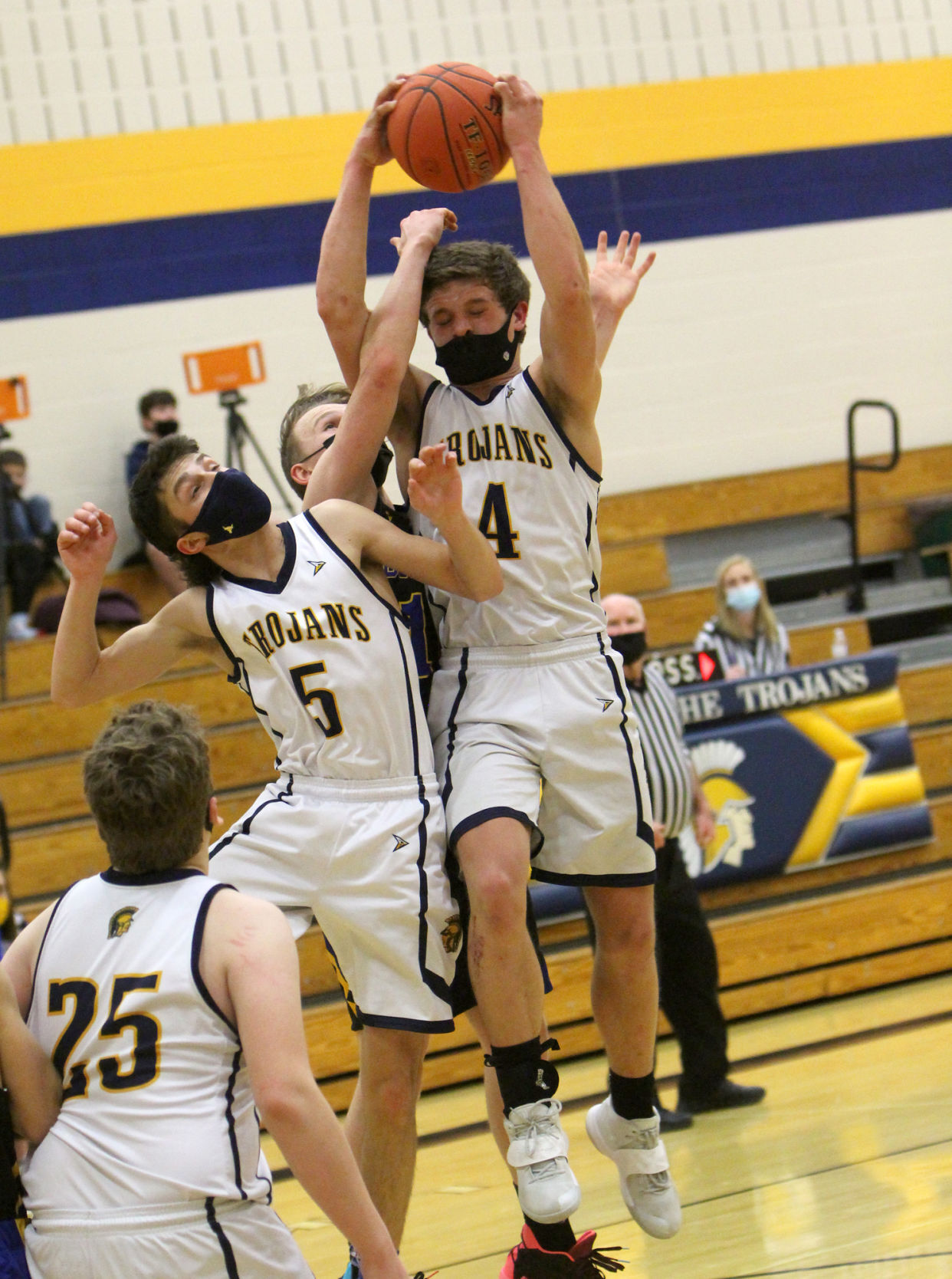 Cornell at New Auburn boys basketball 1-15-21